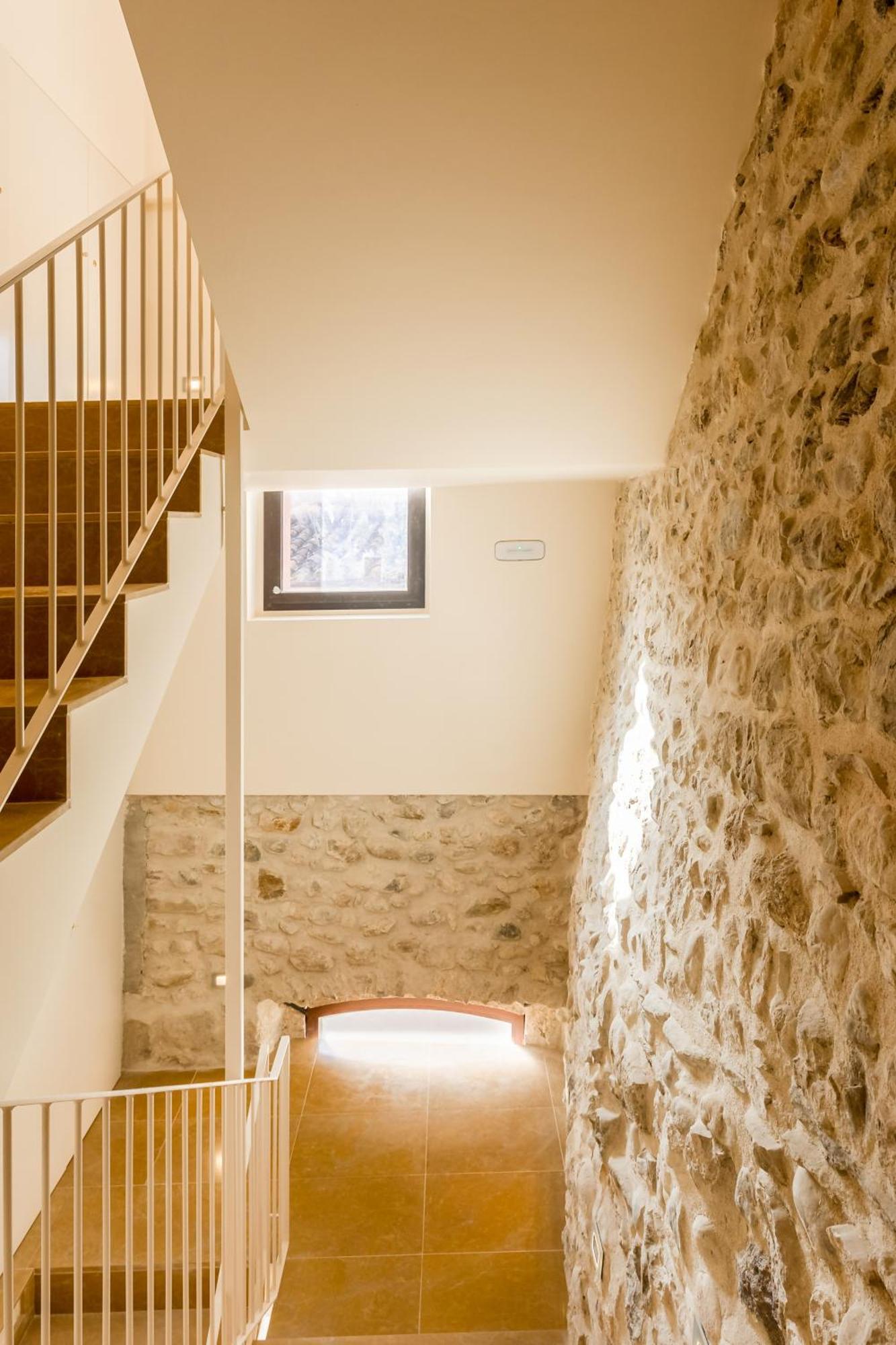 Can Cintet 1 Apartamento En La Plaza De Besalú Exteriér fotografie