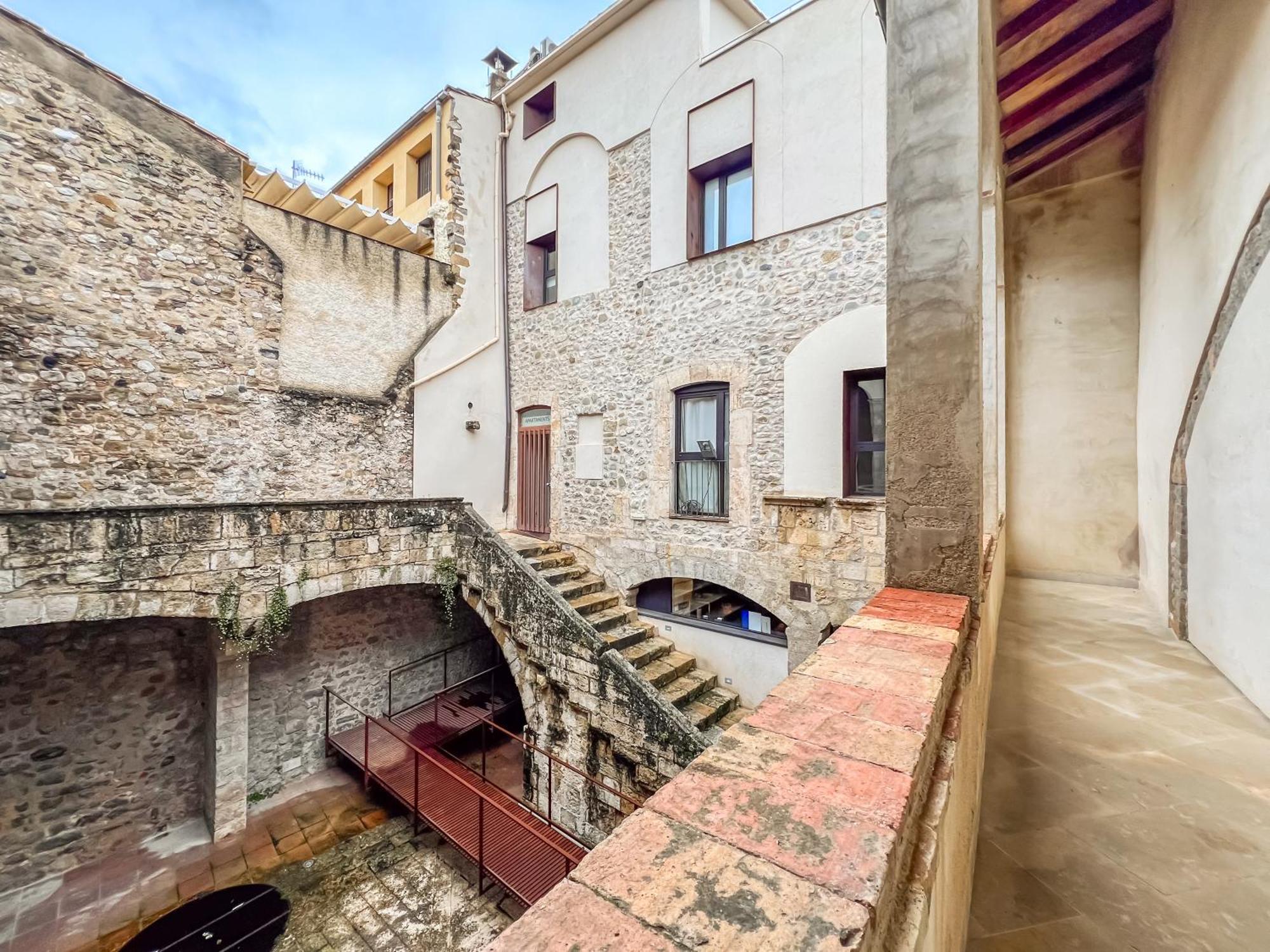 Can Cintet 1 Apartamento En La Plaza De Besalú Exteriér fotografie
