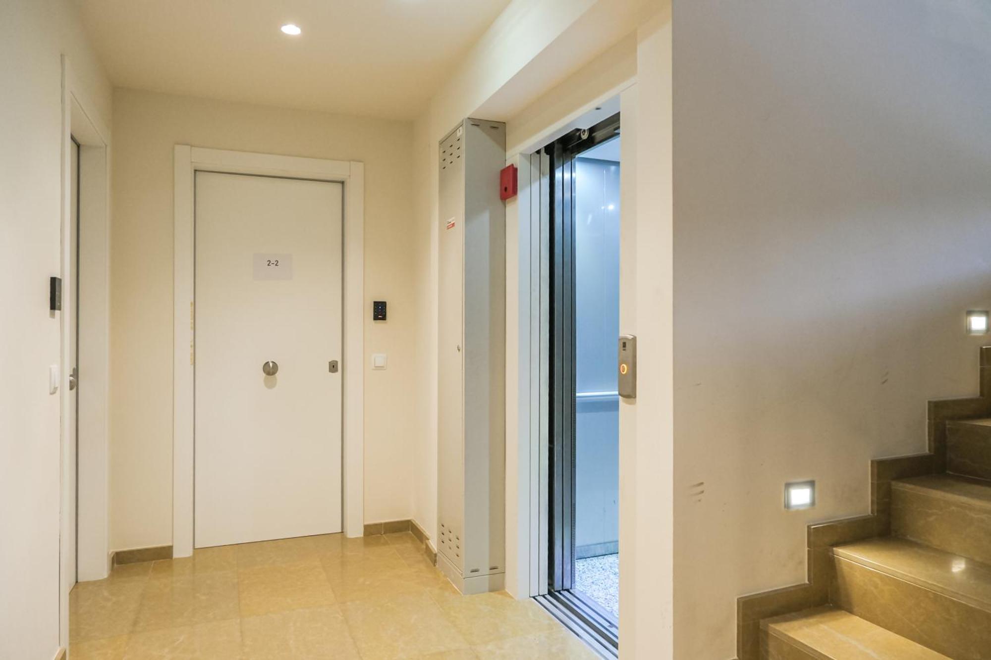 Can Cintet 1 Apartamento En La Plaza De Besalú Exteriér fotografie